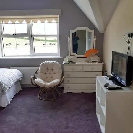 Single Or Twin In Lovely Country