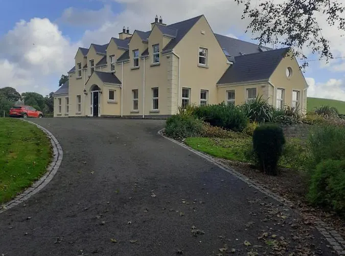 Single Or Twin In Lovely Country Nobber